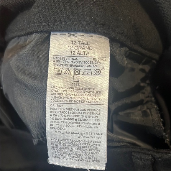 Old Navy Black Dress Pants for Formal Occasions - Picture 4 of 4